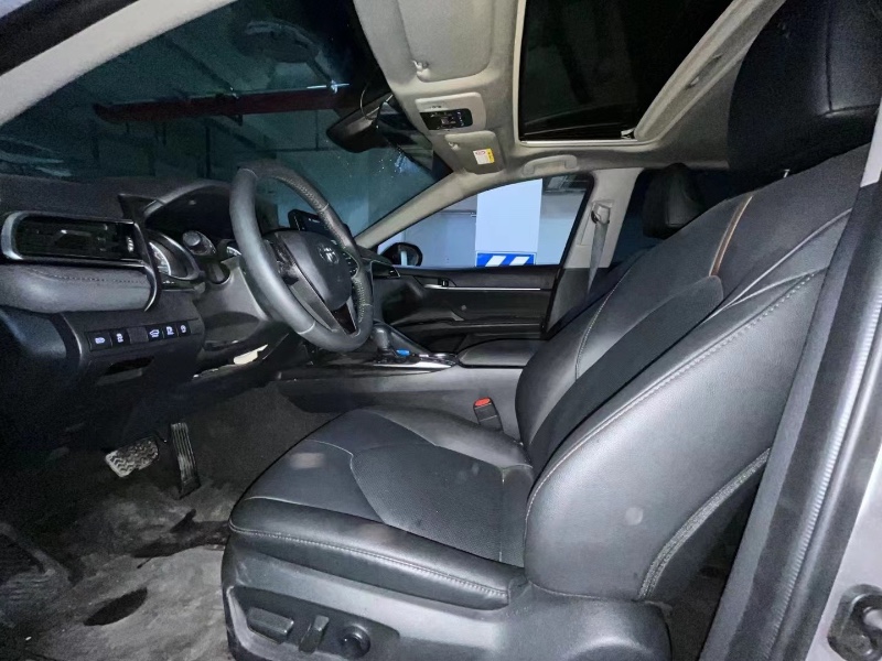 成都21年丰田凯美瑞4