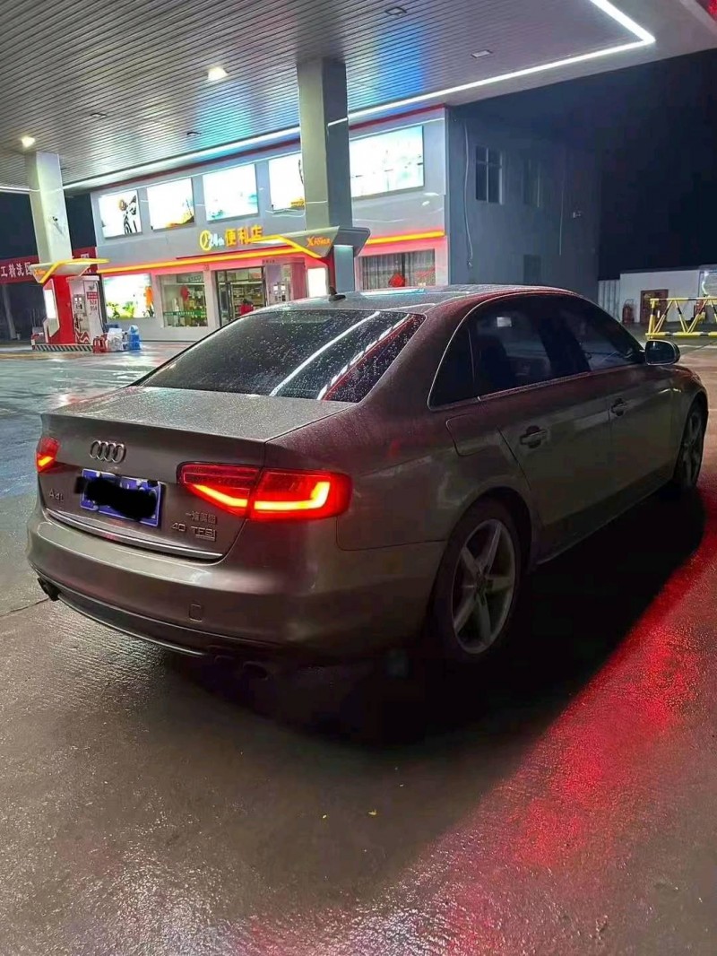 蕪湖12年奧迪A4L7
