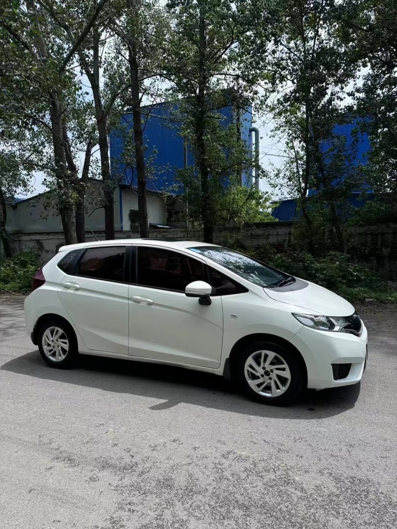菏泽16年本田飞度2