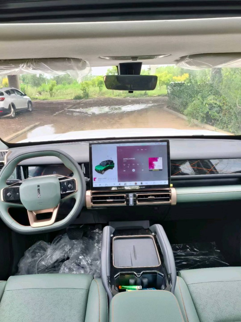 青島24年奇瑞ICAR5
