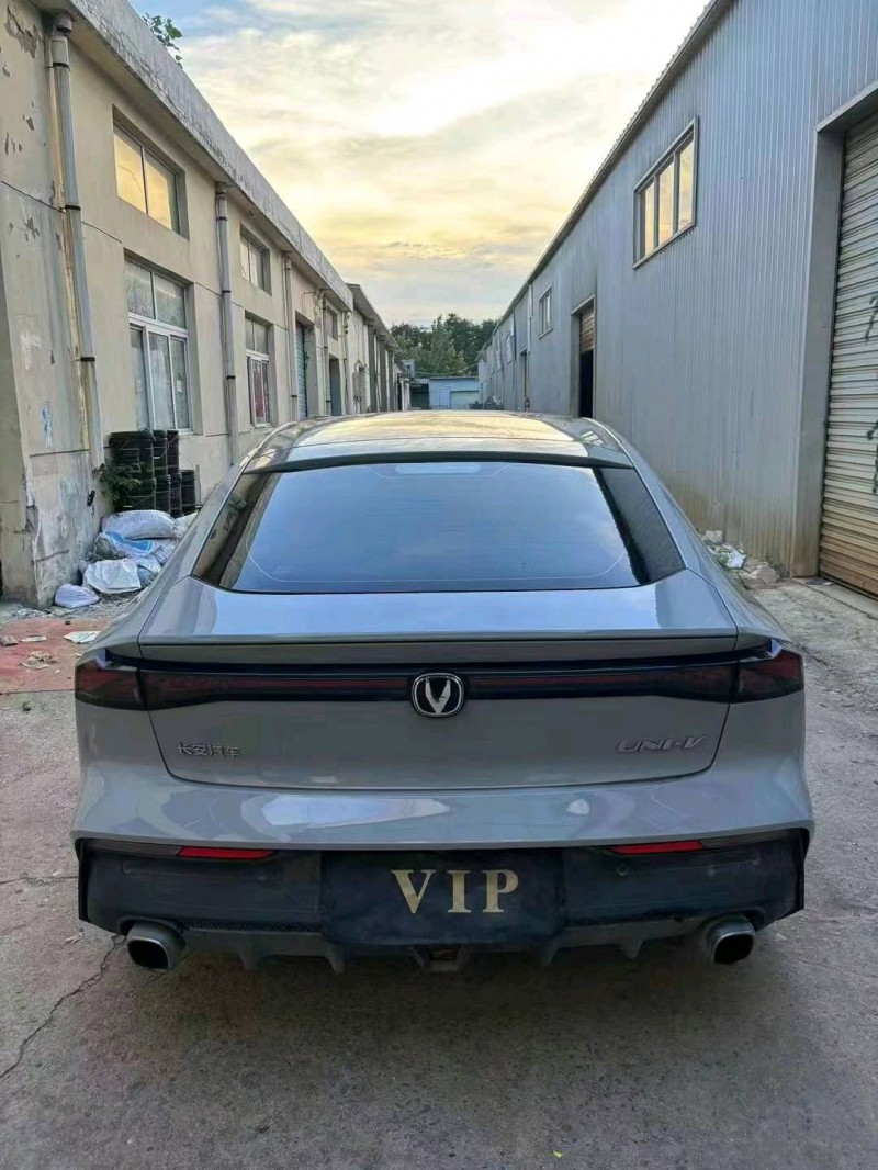 苏州23年长安汽车UNI-V6