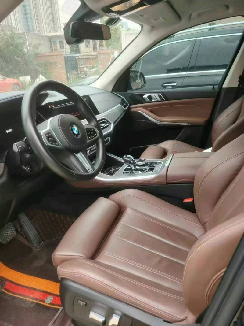 武汉22年宝马X58