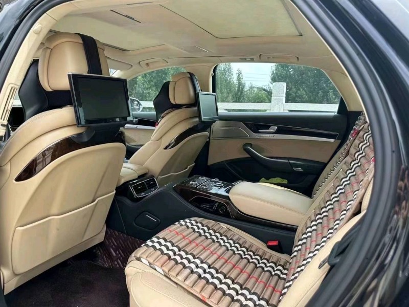 潍坊14年奥迪A8L7