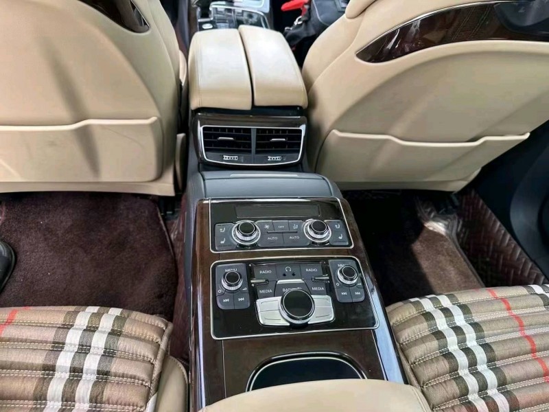 潍坊14年奥迪A8L8