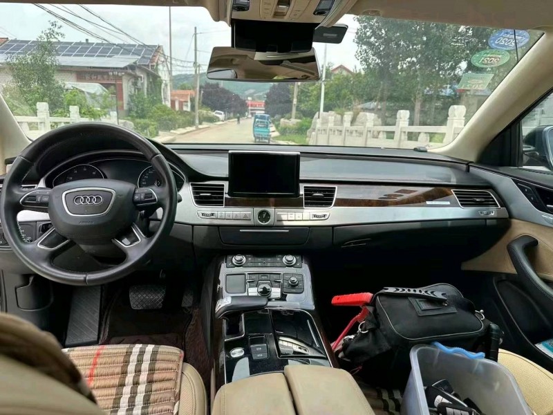 潍坊14年奥迪A8L9