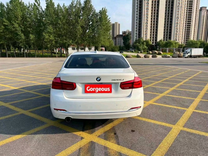 保定16年宝马3系4