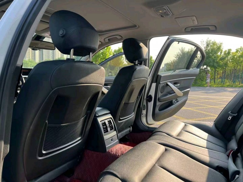 保定16年宝马3系7