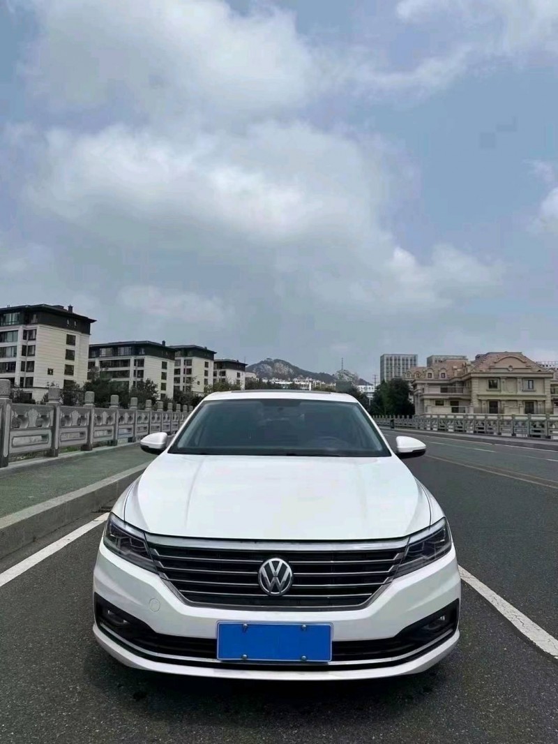 济南19年大众朗逸1