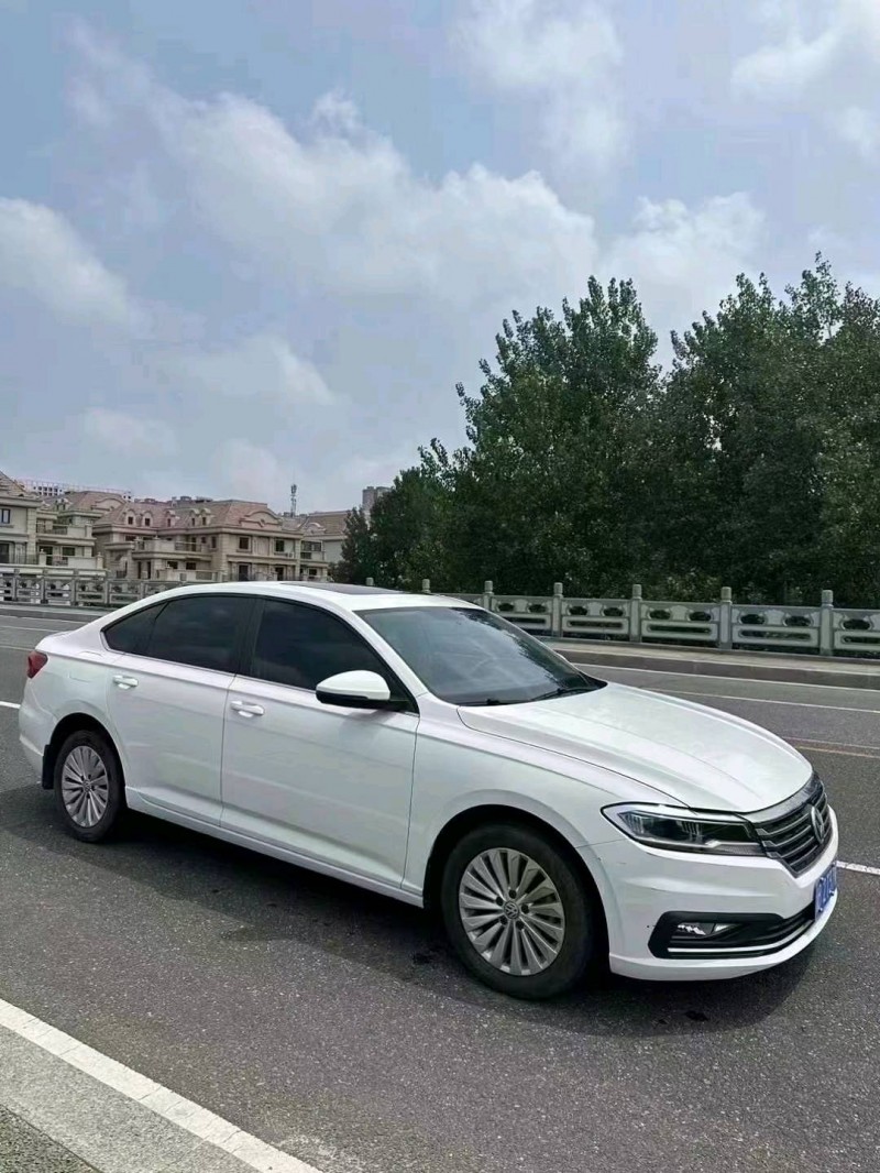 济南19年大众朗逸2