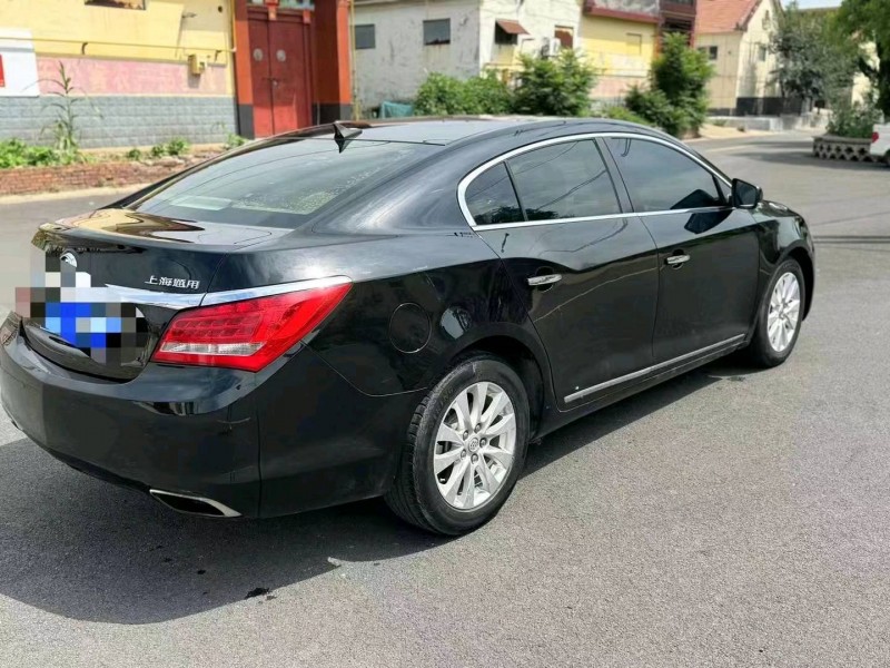 聊城15年别克君越2