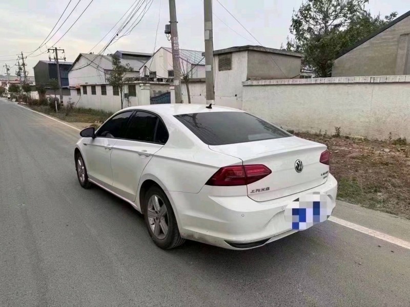 萊蕪20年大眾凌渡3