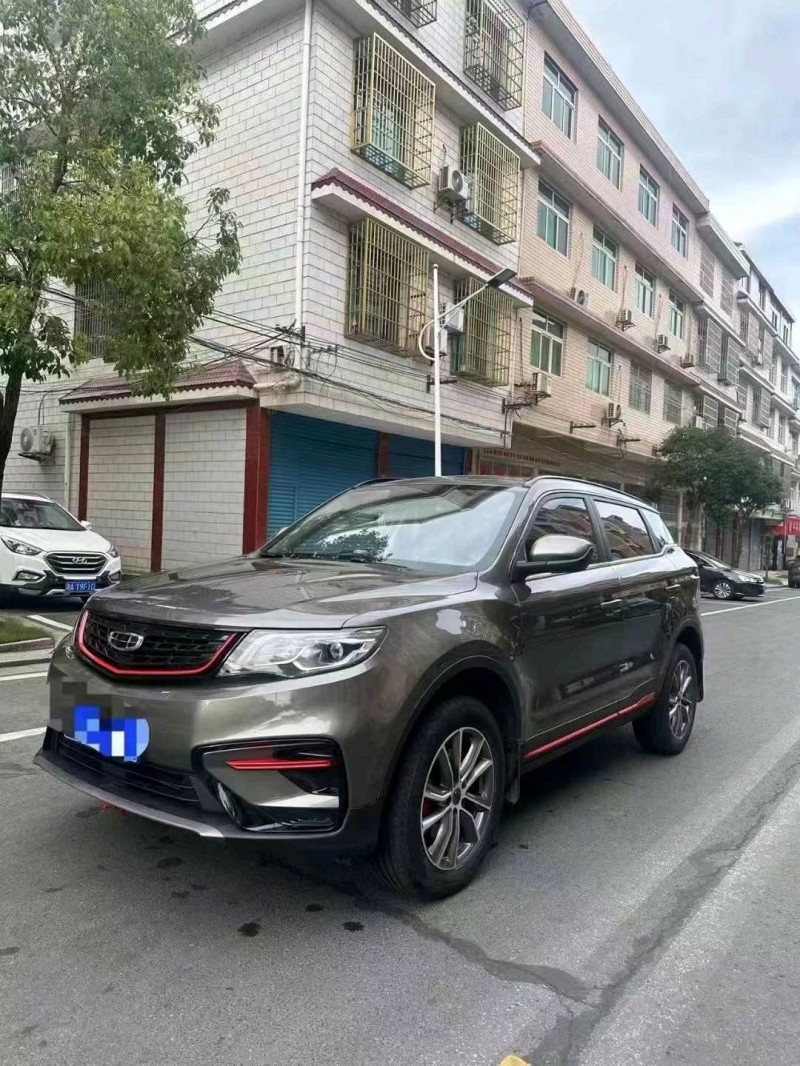 益阳22年吉利博越8