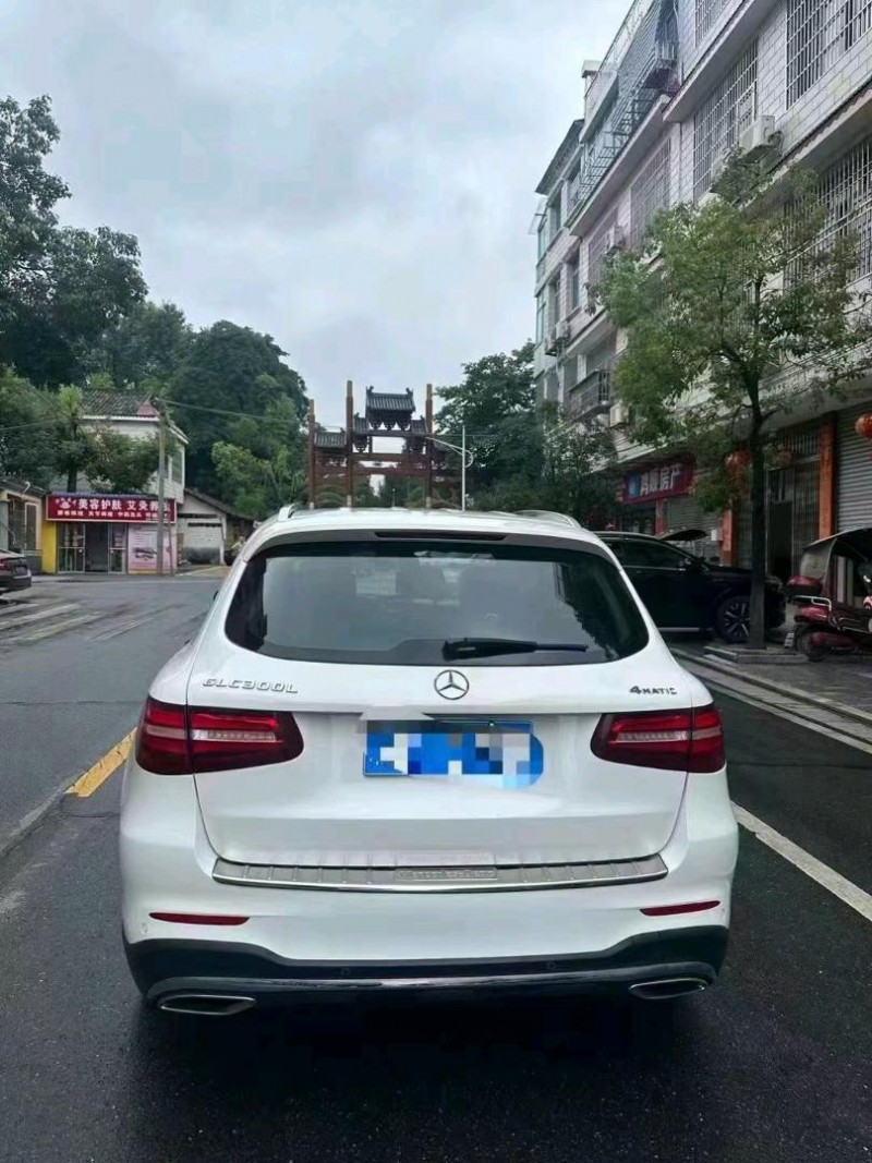 益阳19年奔驰GLC3
