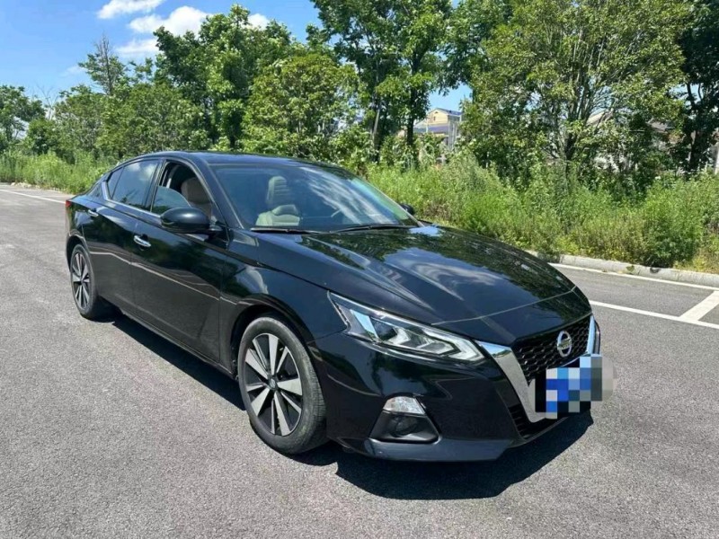 杭州21年日產天籟2