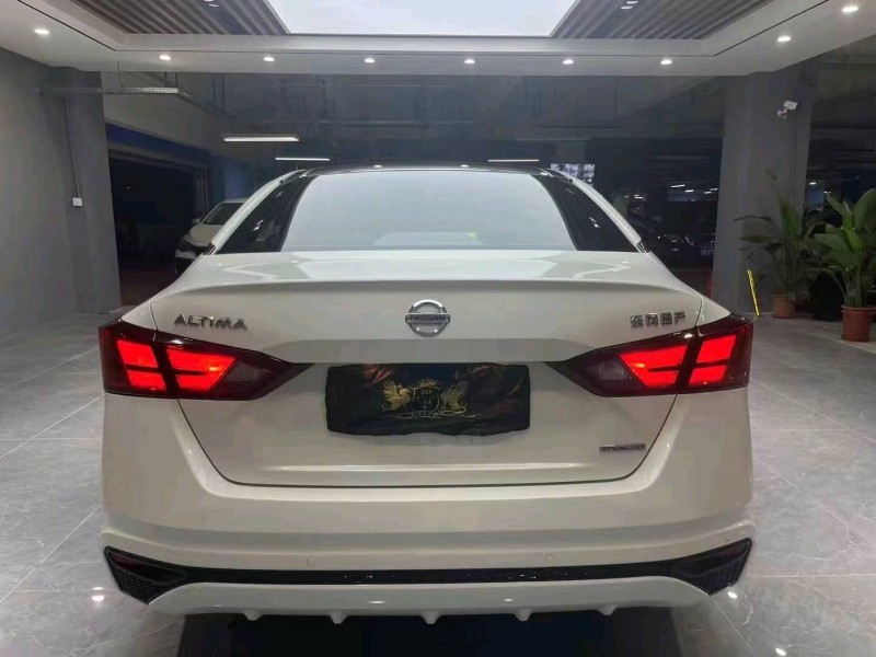 成都22年日产天籁9