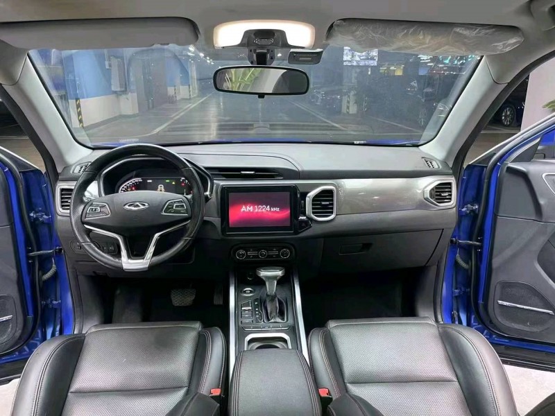 成都17年奇瑞瑞虎5x2