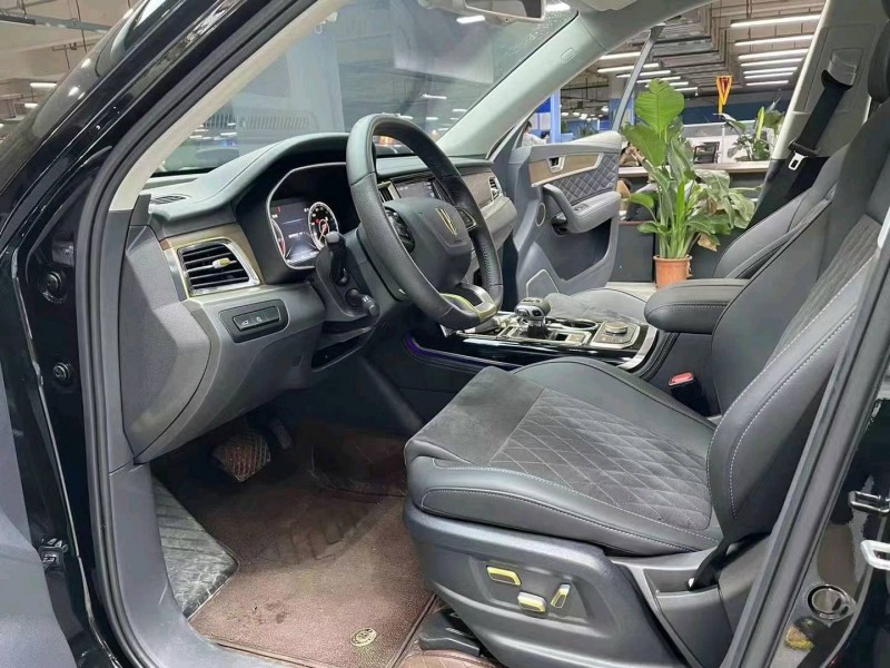 成都23年红旗HS73