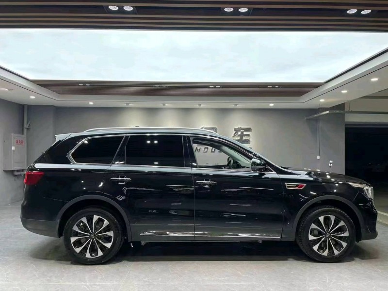 成都23年红旗HS76