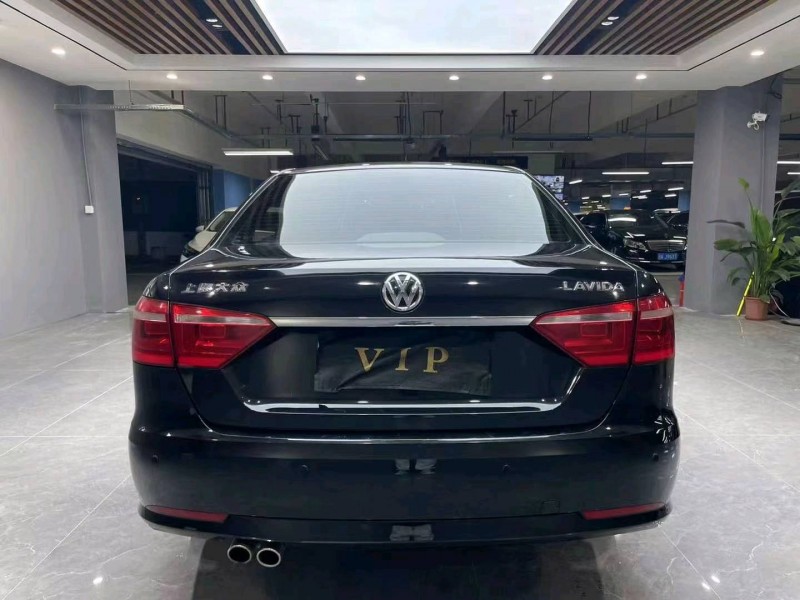 成都16年大众朗逸7