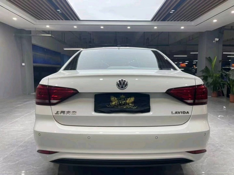 成都21年大众朗逸5