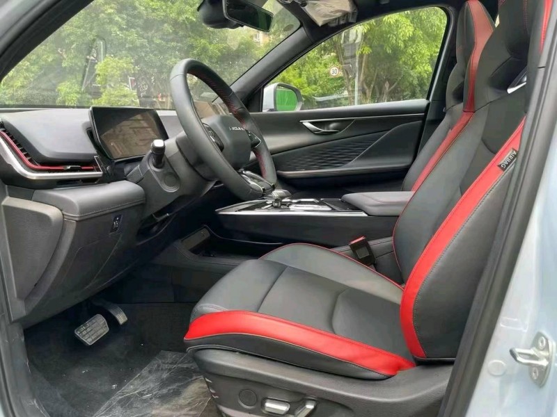 成都23年北汽制造魔方5