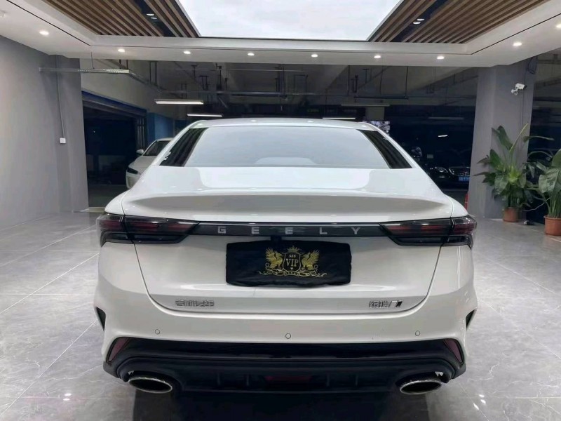 成都23年吉利缤瑞7