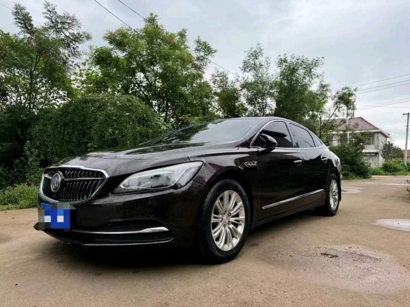 济宁18年别克君越2