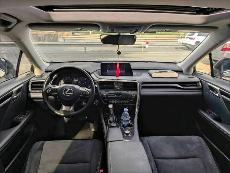 佛山19年雷克萨斯RX8
