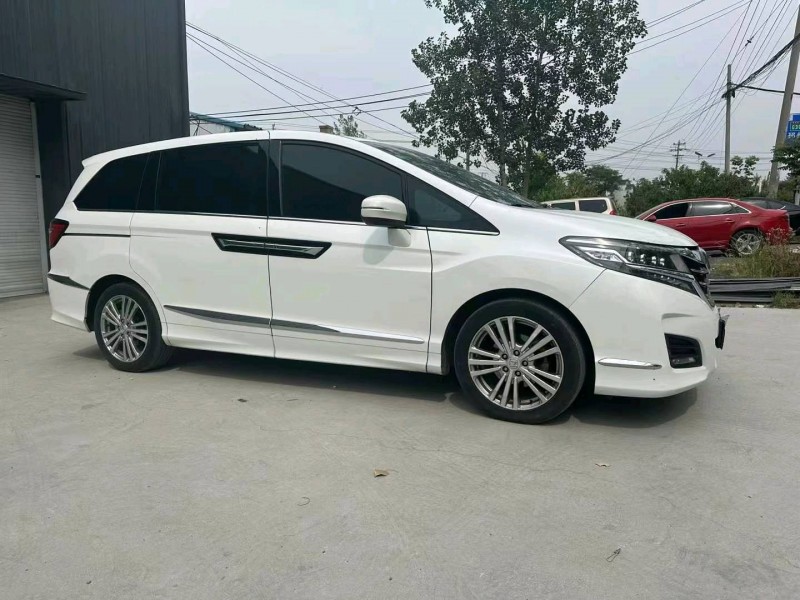 徐州17年本田艾力绅3