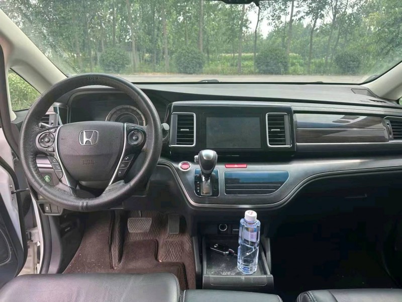 徐州17年本田艾力绅5