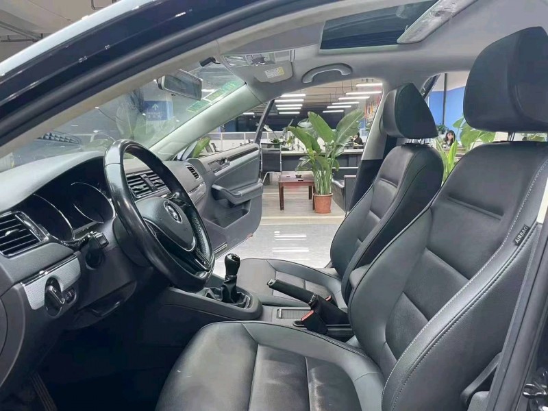 成都15年大众速腾3