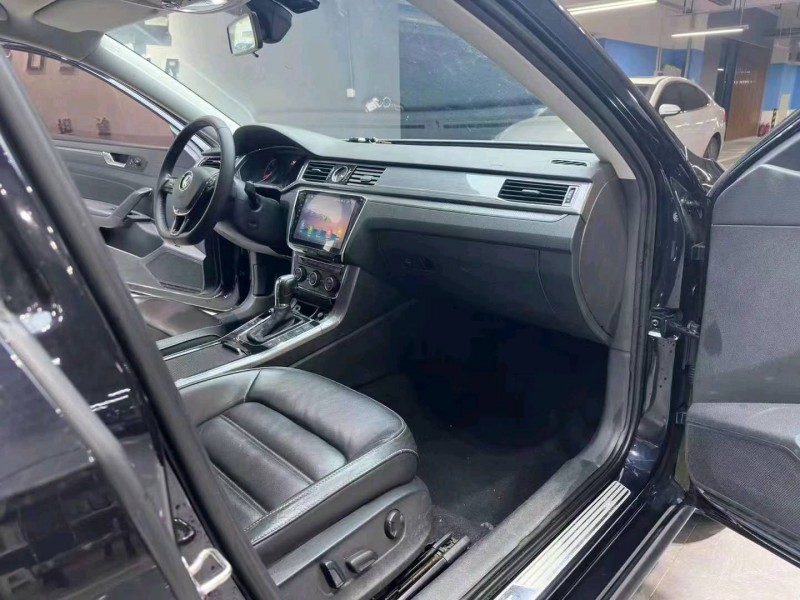 成都17年大众帕萨特7