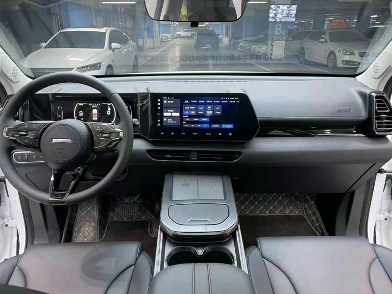 成都24年哈弗枭龙2