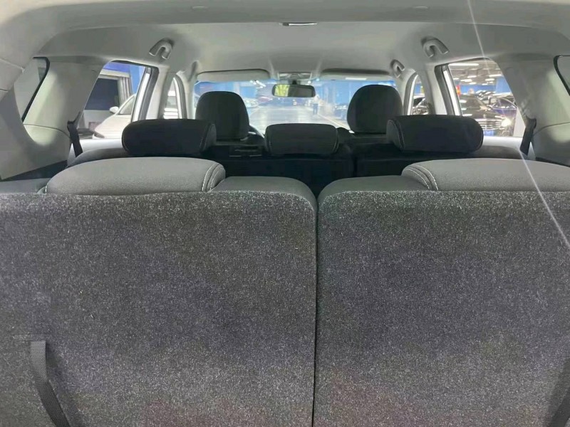 成都23年东南汽车DX89