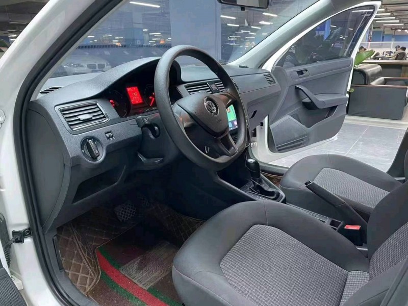 成都22年大众桑塔纳3