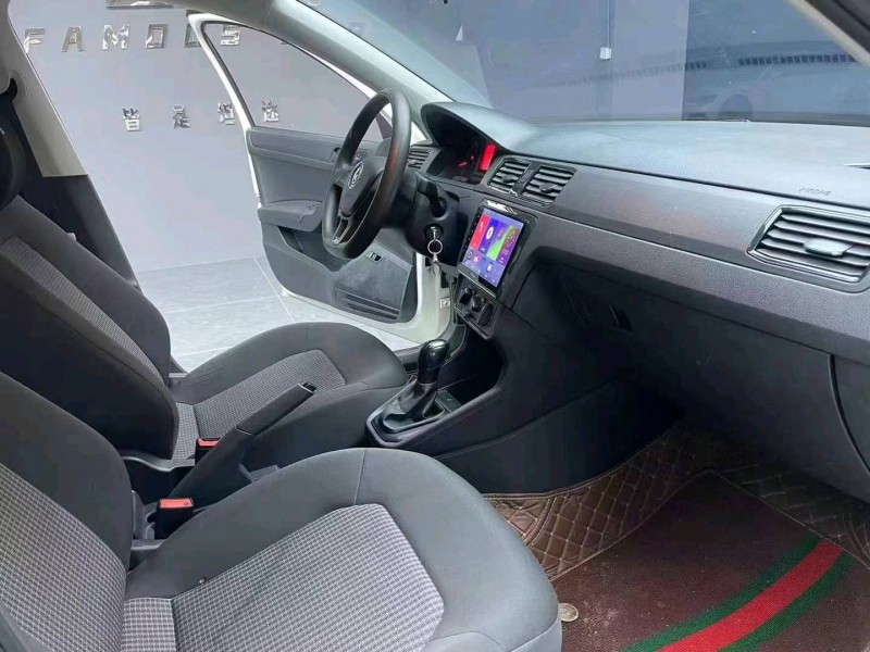 成都22年大众桑塔纳7