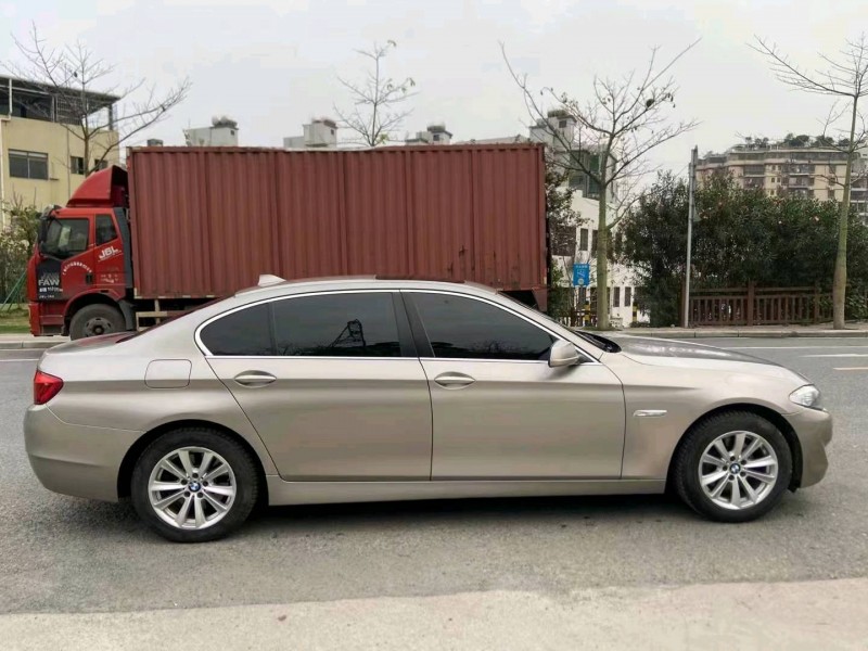 广州13年宝马5系4