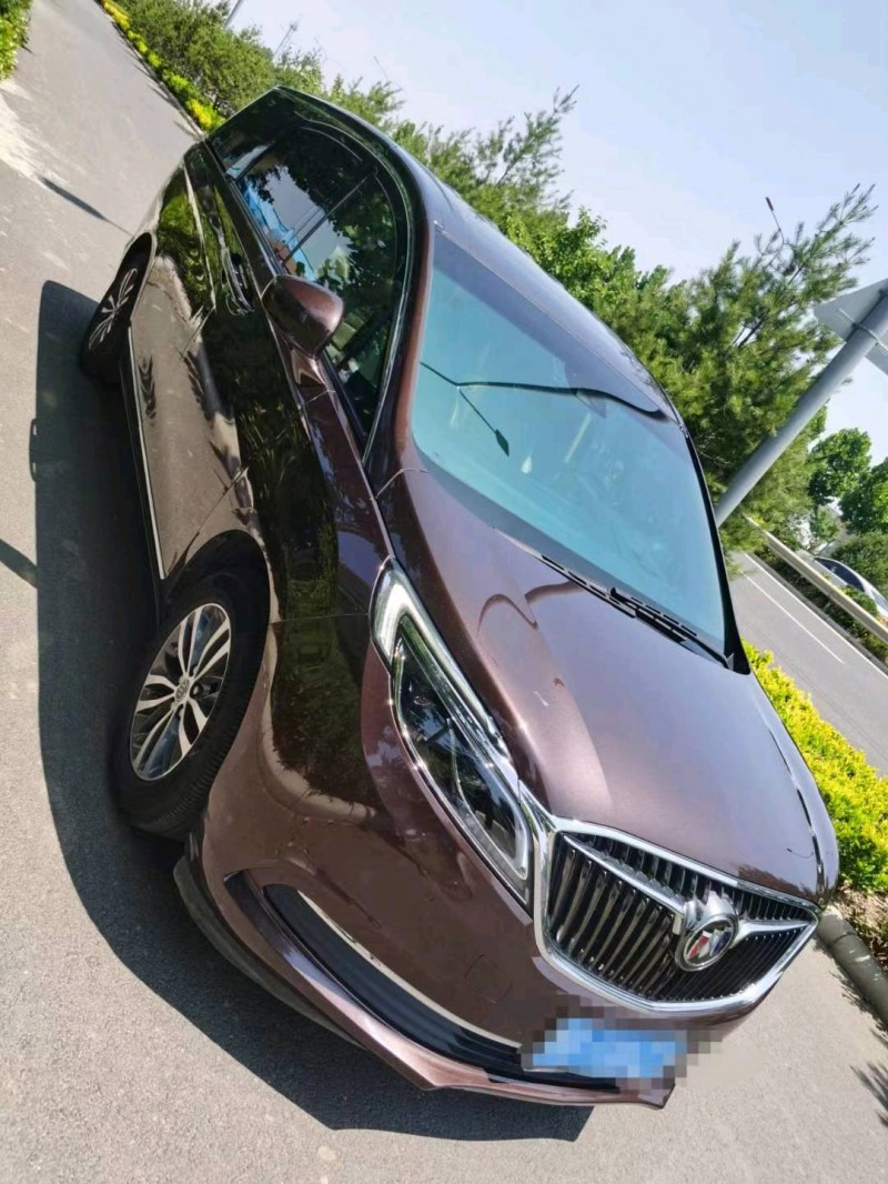 临沂18年别克GL83