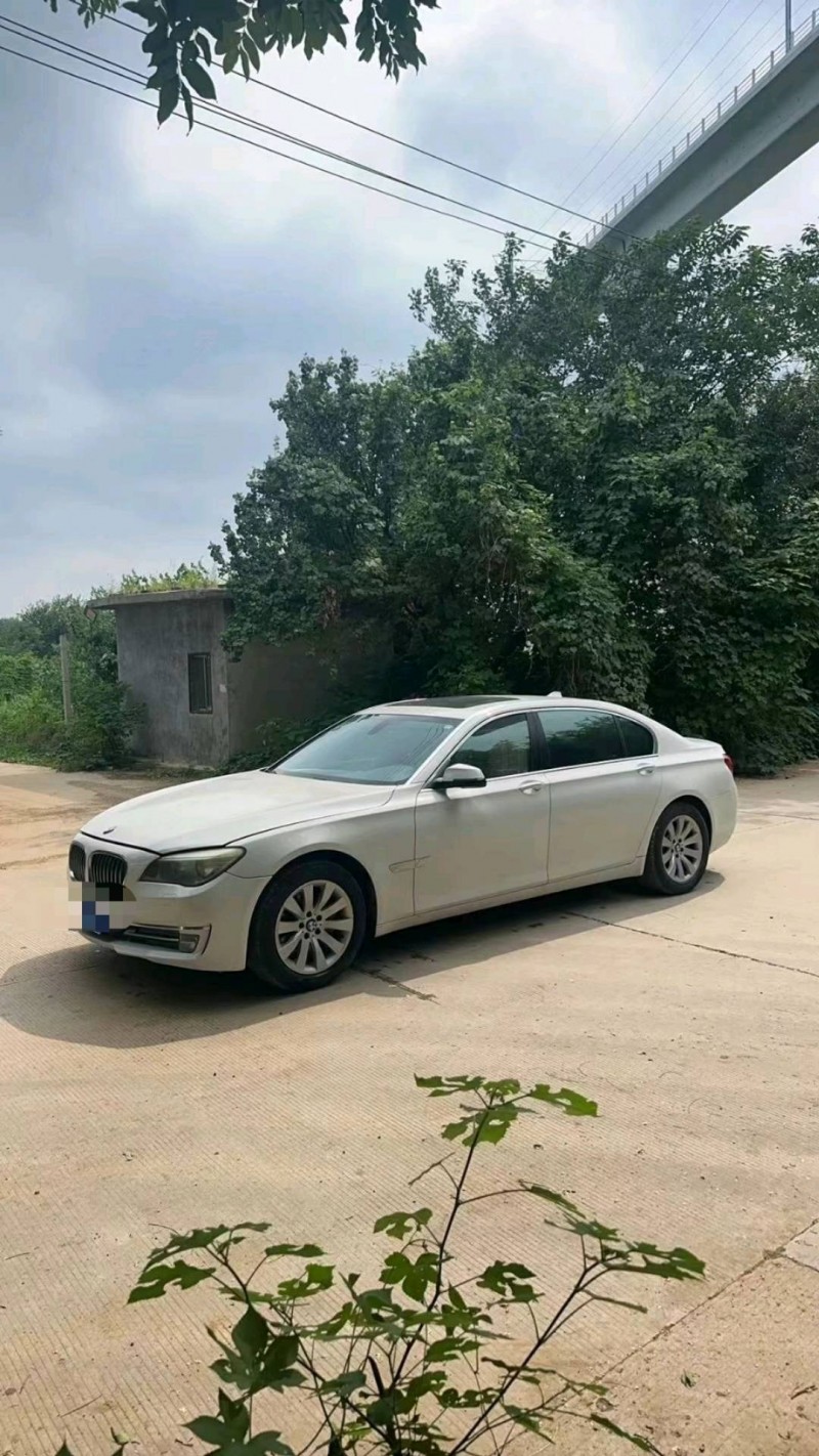 济南14年宝马7系2