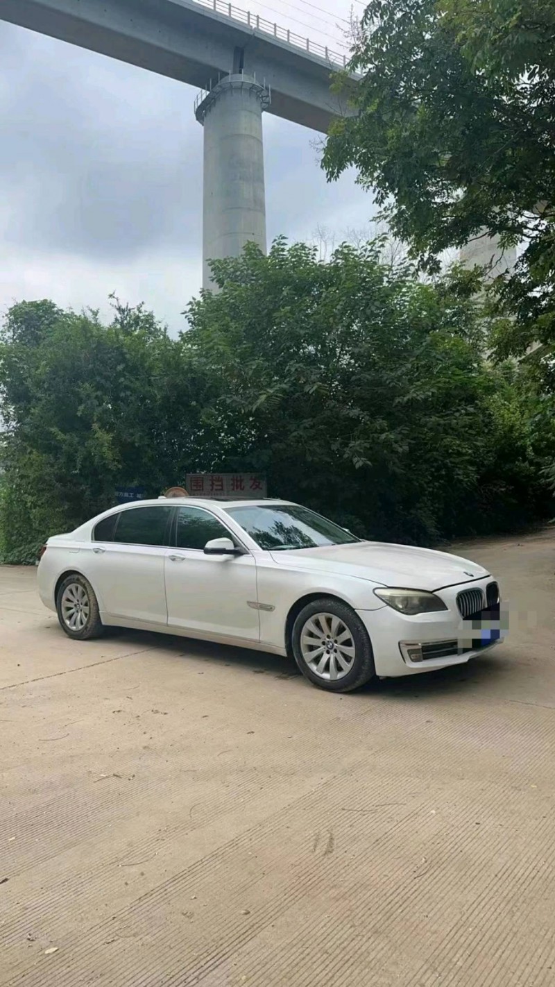 济南14年宝马7系3