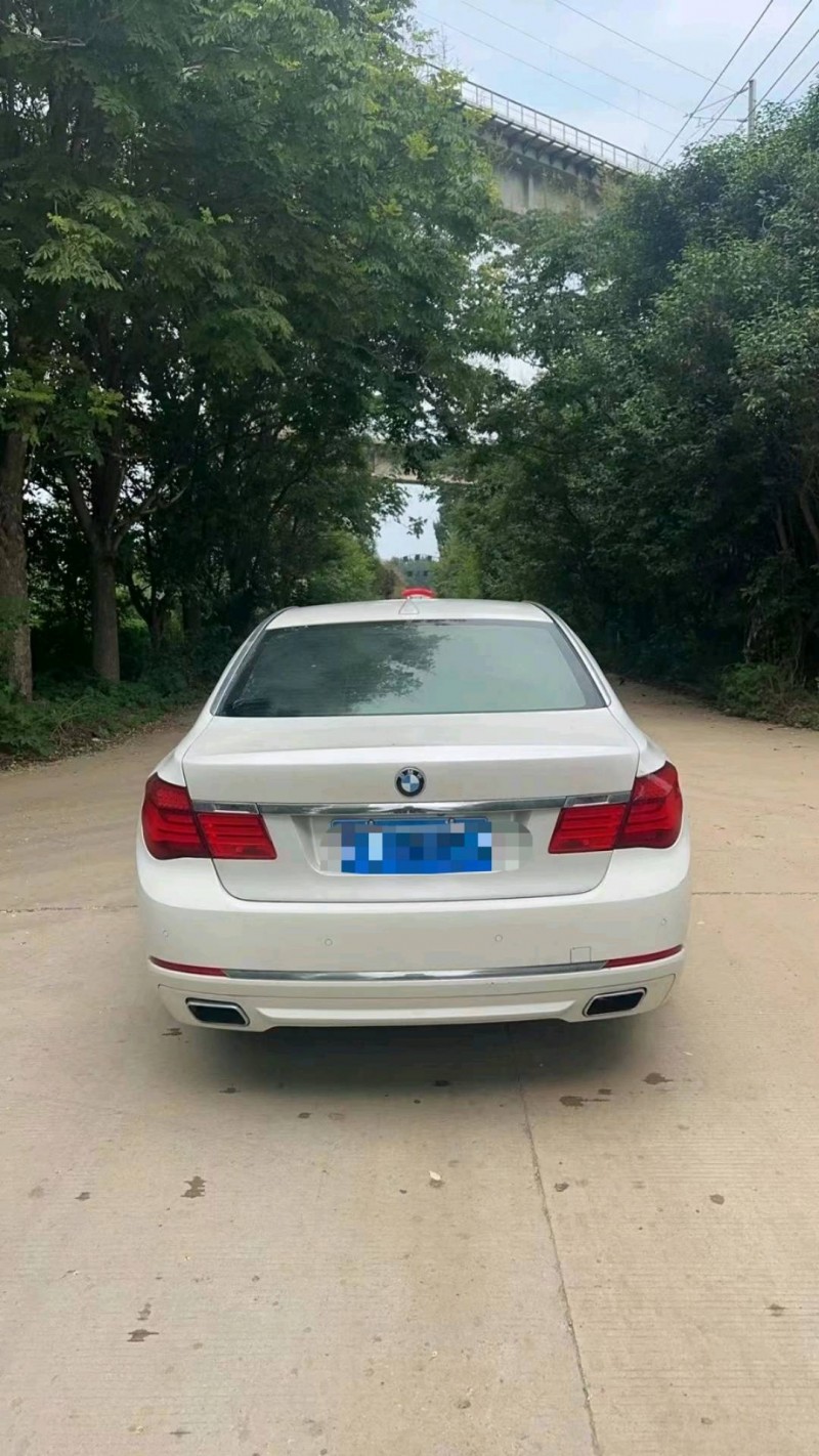 济南14年宝马7系9
