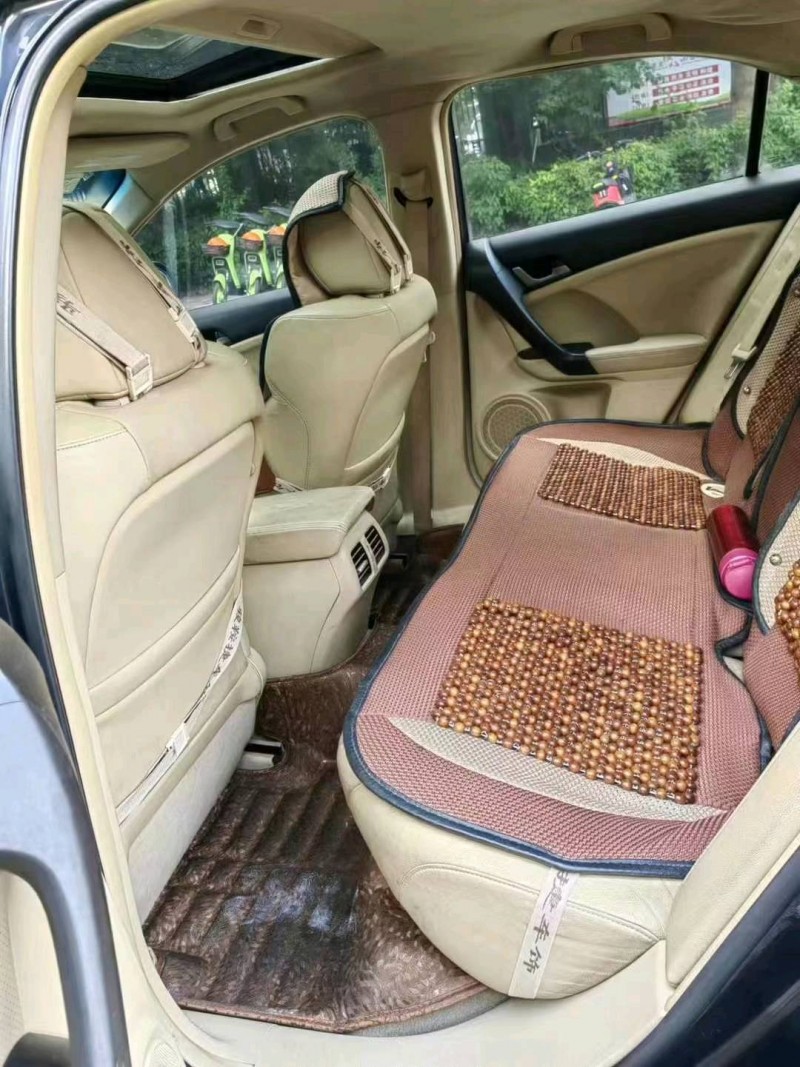 盐城11年本田思铂睿8