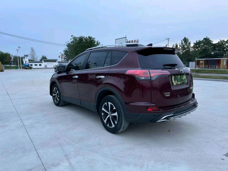 徐州18年丰田RAV4荣放7