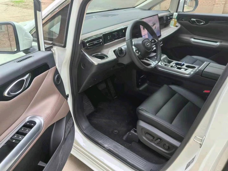 保定24年传祺E88