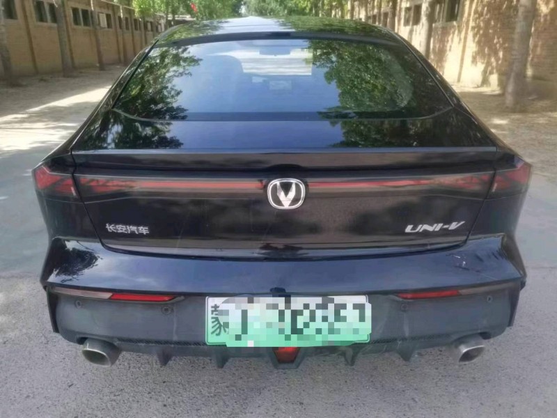 保定23年长安汽车UNI-V8