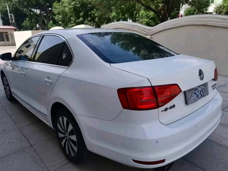 保定17年大众速腾5