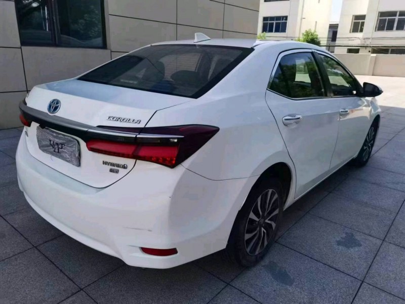 保定18年丰田雷凌4