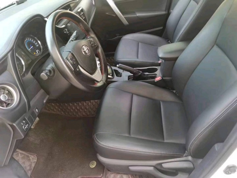 保定18年丰田雷凌8