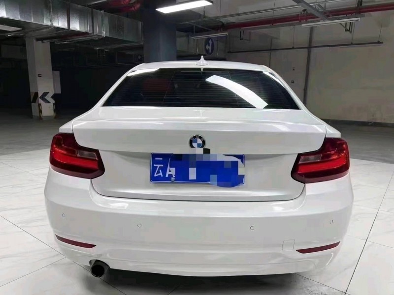 成都18年宝马2系3