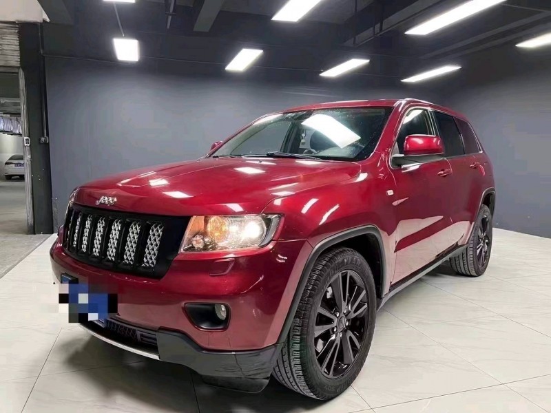 成都12年Jeep大切诺基2